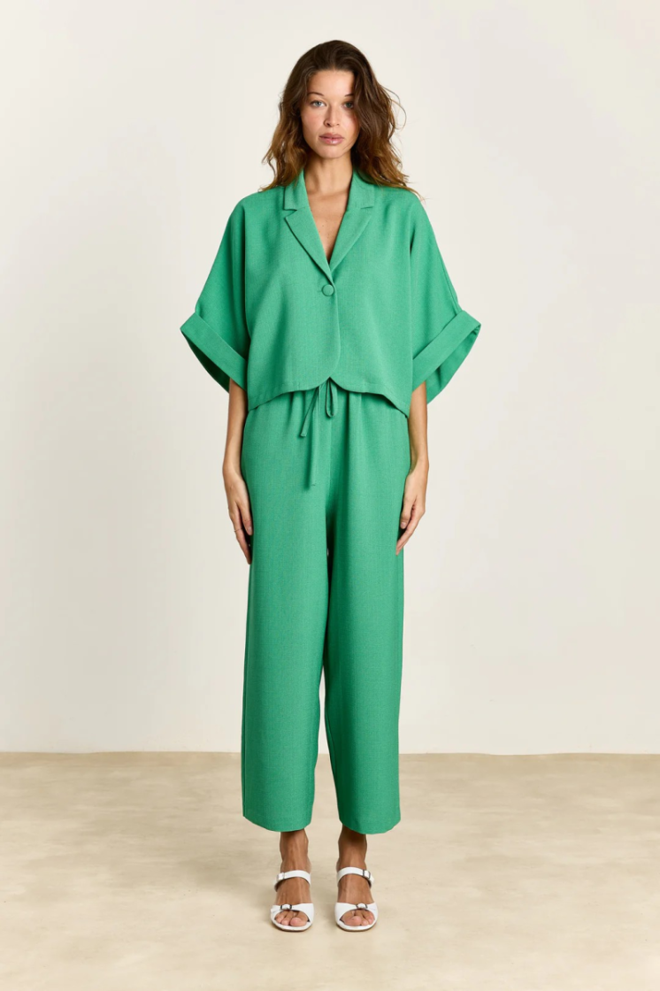  Apple green