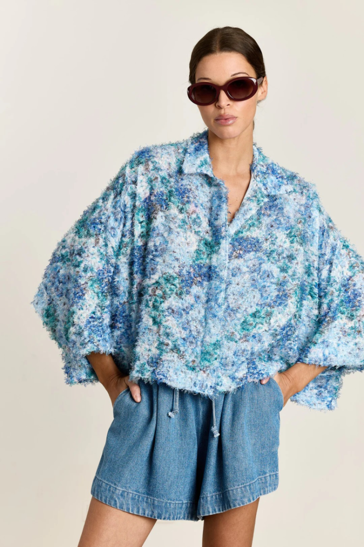  Multicolor